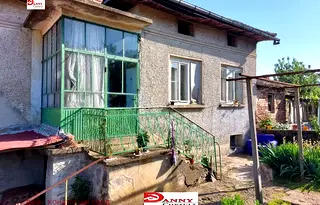 Къща във Велико Търново, с. Димча
