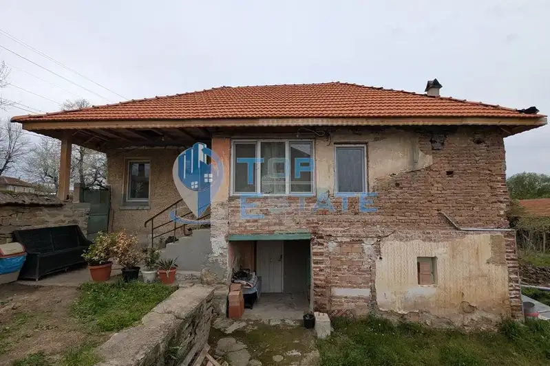 Къща във Велико Търново, с. Добри дял