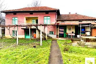 Къща във Велико Търново, с. Долна Липница