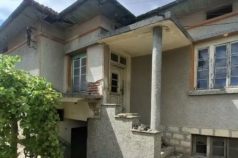 House in Veliko Tyrnovo, Draganovo