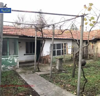 Снимка 3 — Къща във Велико Търново, с. Драгомирово