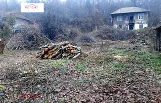 Къща във Велико Търново, с. Емен