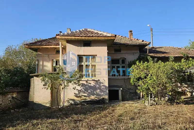 House in Oblast Veliko Tyrnovo, Hotnica