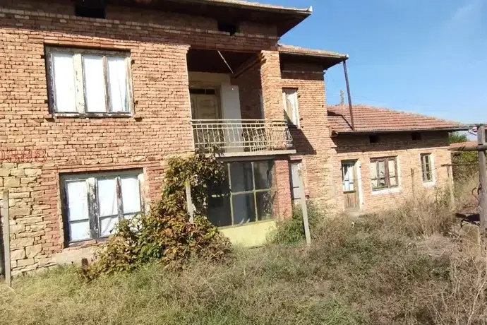 Къща във Велико Търново, с. Иванча