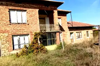 Къща във Велико Търново, с. Иванча
