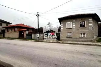 Къща във Велико Търново, с. Николаево