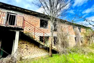Къща във Велико Търново, с. Ново село