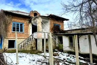 Къща във Велико Търново, с. Обединение
