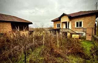 Къща във Велико Търново, с. Овча могила