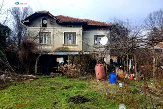 Къща във Велико Търново, с. Патреш