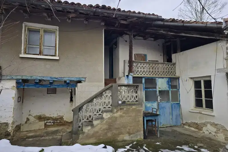 House in Oblast Veliko Tyrnovo, Pchelishte