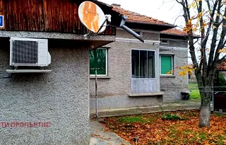 Къща във Велико Търново, с. Петко Каравелово