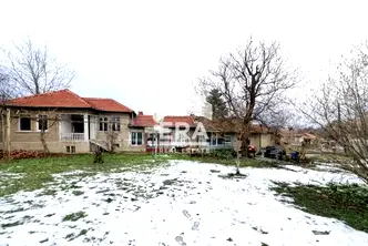 Къща във Велико Търново, с. Поликраище