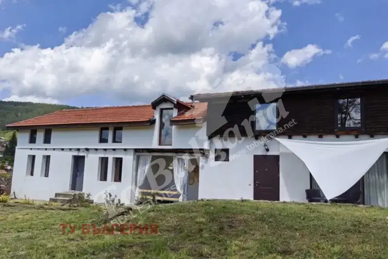 House in Oblast Veliko Tyrnovo, Prisovo