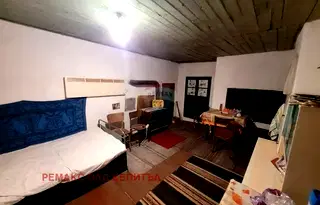 Къща във Велико Търново, с. Страхилово