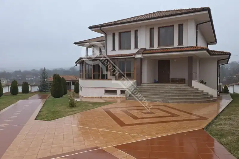 House in Oblast Veliko Tyrnovo, Vetrinci