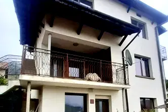 Къща във Враца, с. Очиндол