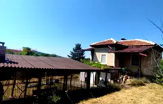 Къща във Враца, с. Синьо бърдо