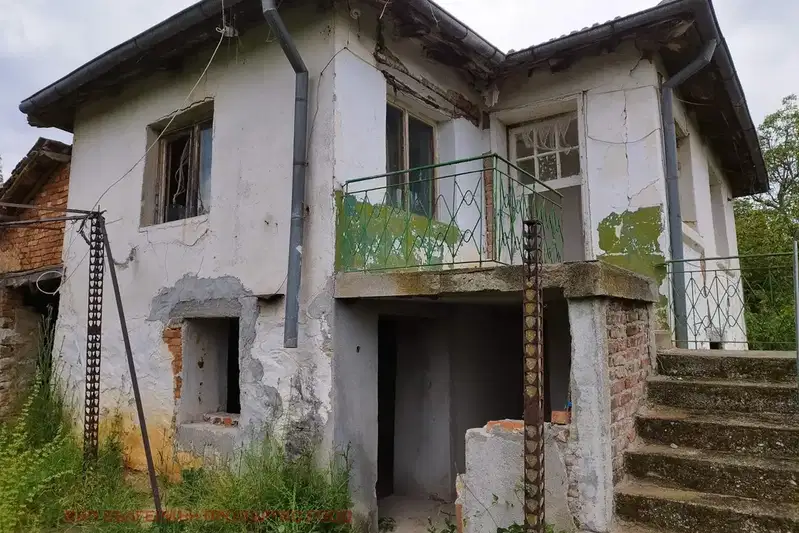 Къща в Ямбол, с. Мелница
