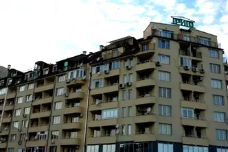 Магазин в София, Дървеница