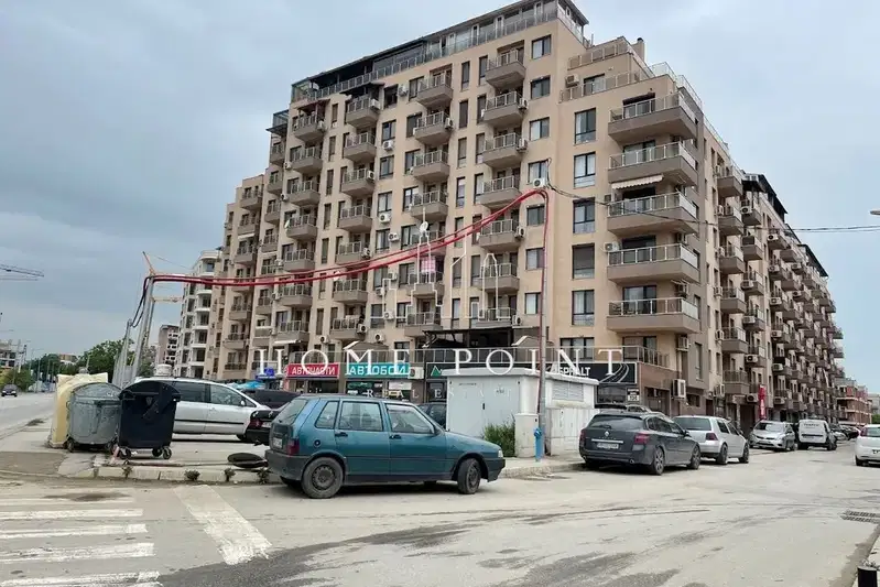 Магазин в Пловдив, Христо Смирненски