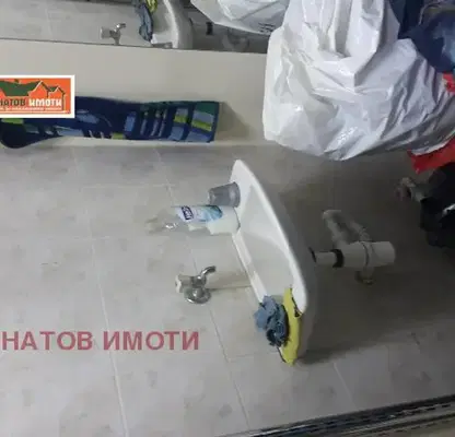 Снимка 3 — Магазин в Пазарджик, Идеален център