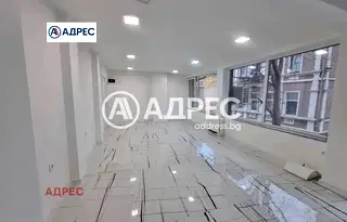 Магазин във Варна, Операта