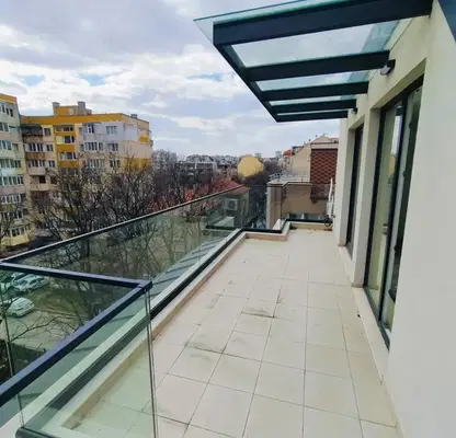 Снимка 3 — Многостаен апартамент във Варна, Левски 2