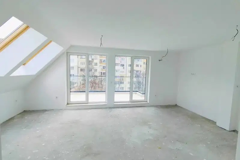 5-bedroom apartment in Varna, Levski 2