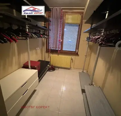 Photo 4 — 5-bedroom apartment in Sofiya, Mladost 4