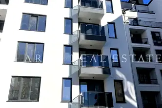 Многостаен апартамент в София, Надежда 4