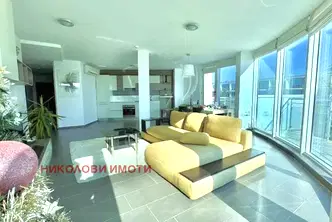 Стилен двуетажен мезонет 300 кв.м. в Сарафово, Бургас