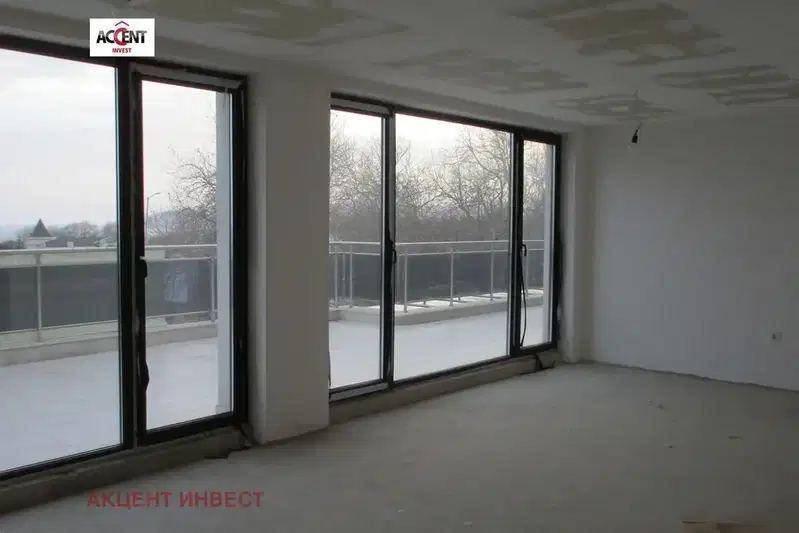Office in Varna, Briz