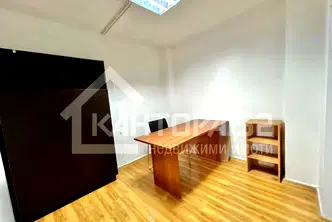 Офис във Варна, Център