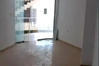 Офис в Русе, Център