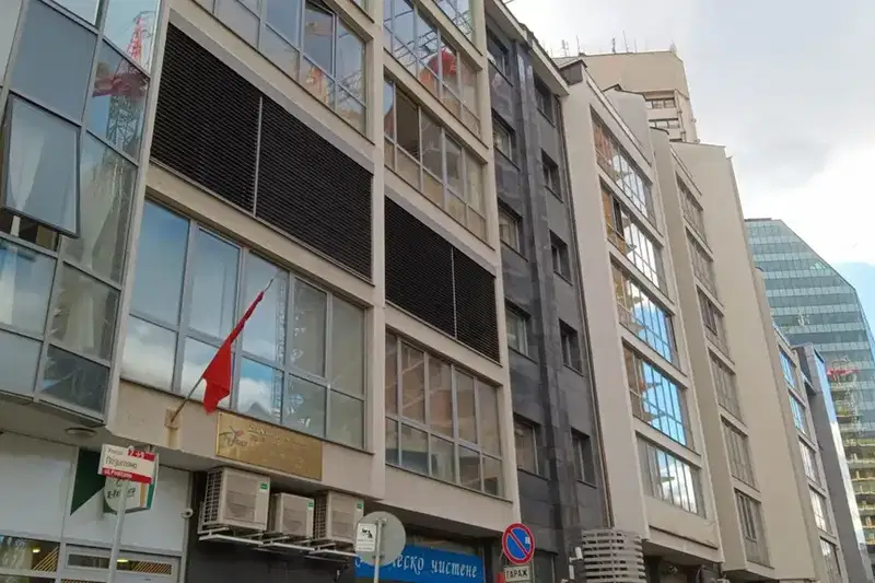 Office in Sofia, Centyr