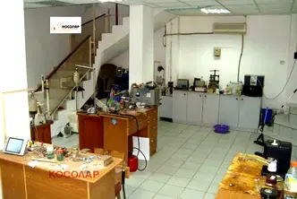 Офис в Русе, Център