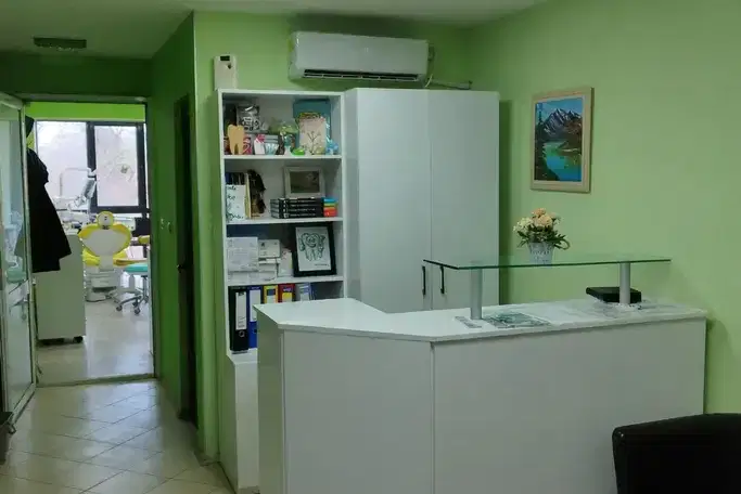 Office in Pleven, Idealen Centyr