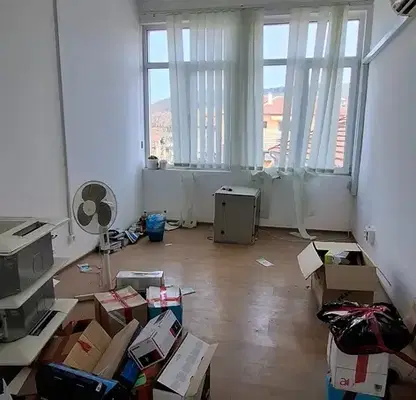 Photo 3 — Office in Oblast Burgas, Karnobat