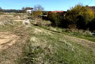 Парцел в Нови Искър