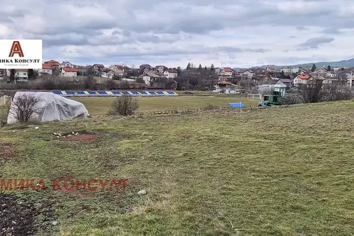 Парцел в с. Подгумер