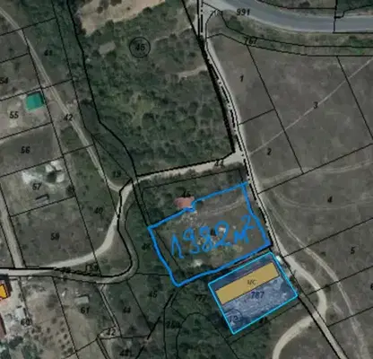 Photo 2 — Plot in Студентско че