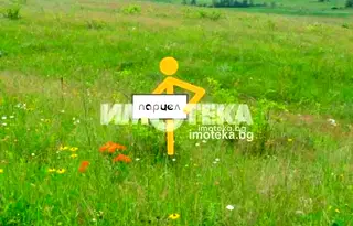 Парцел в с. Тополи