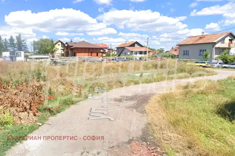 Plot in Voluyak