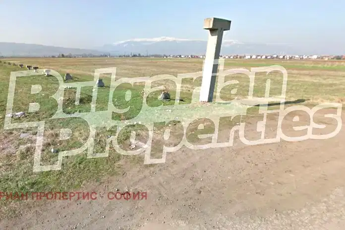 Парцел в с. Казичене