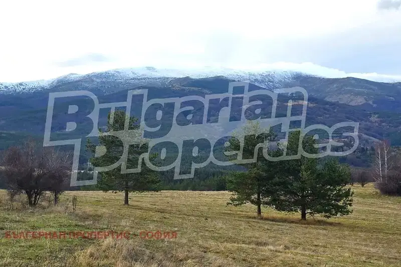 Парцел в с. Железница