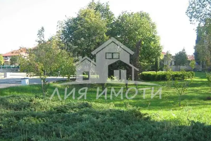 Парцел в с. Тополи