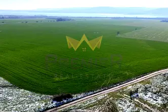 Парцел в с. Тополи