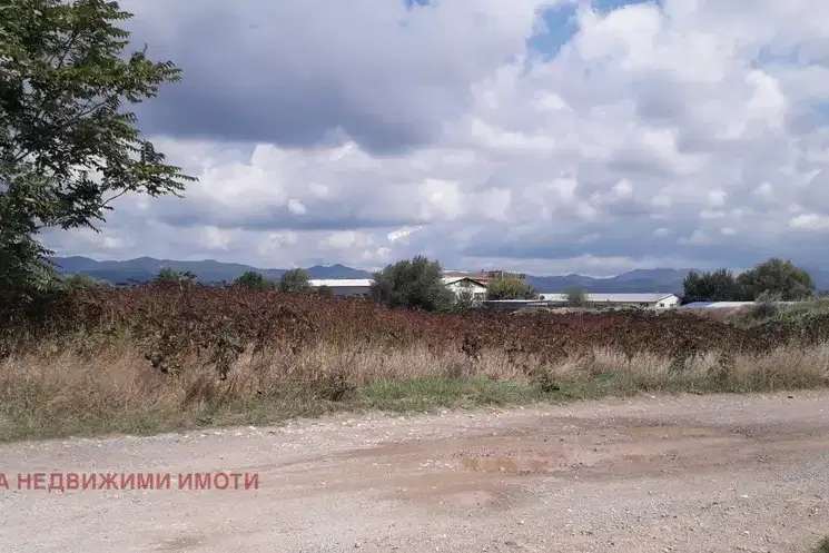 Plot in Negovan