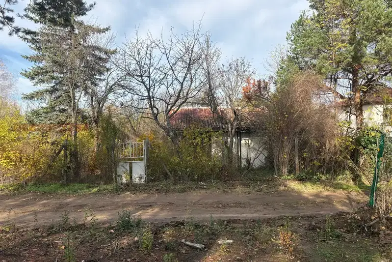 Парцел в с. Лозен